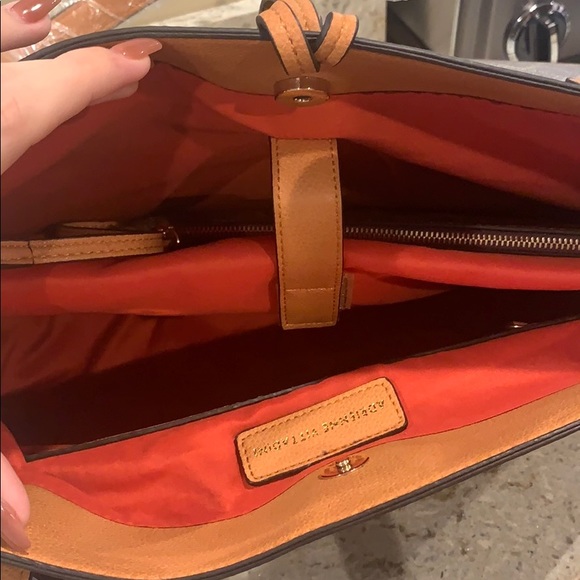 Adrienne Vittadini Tote - Picture 3 of 4